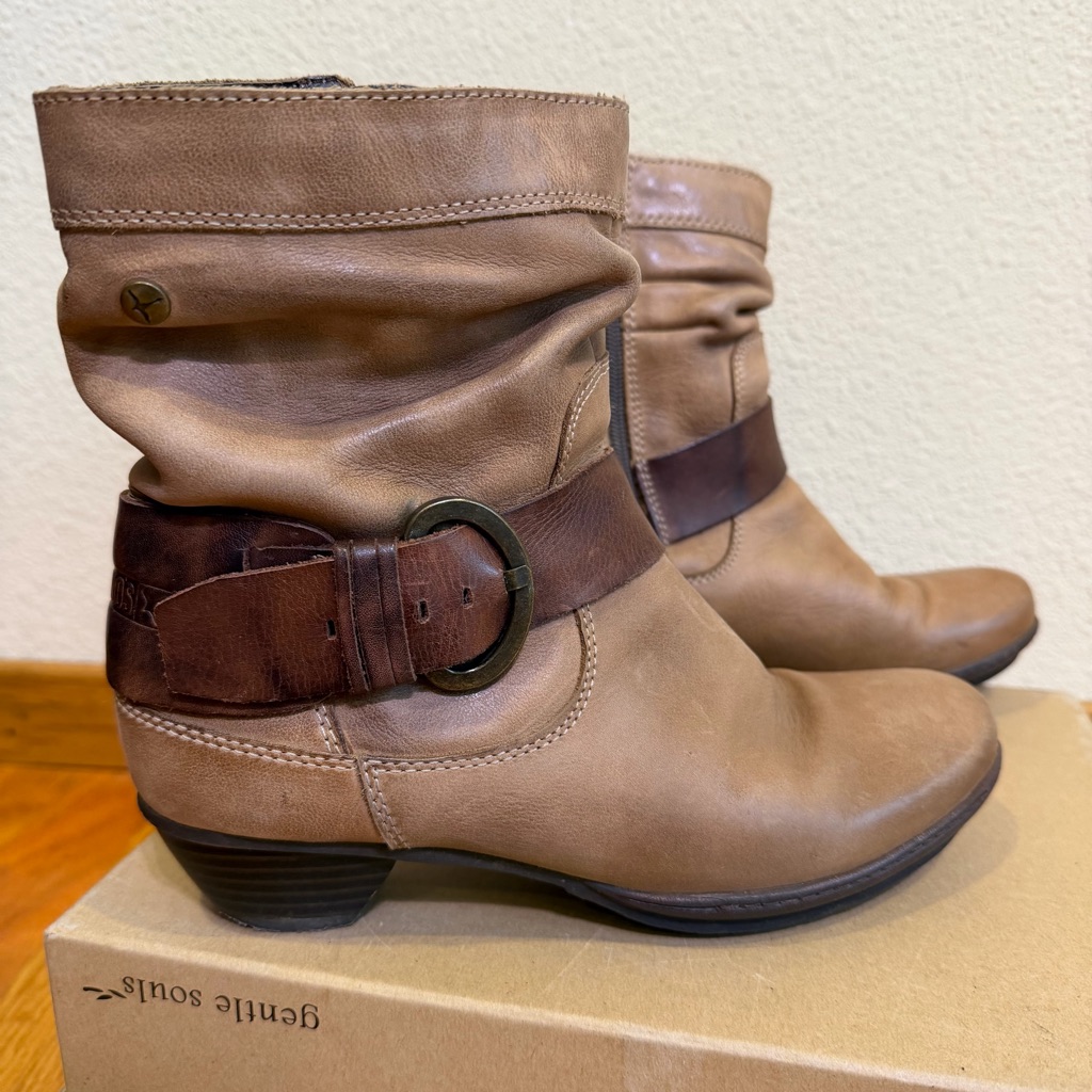 Pikolinos Tan And Brown Ankle Booties
